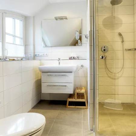 Haus Windfluechter Holiday home Zingst
